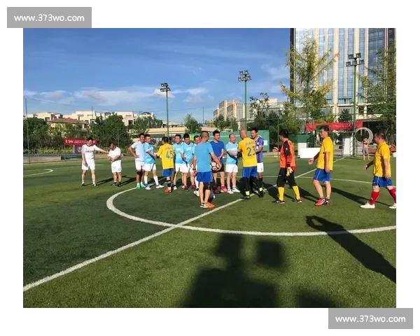 精彩纷呈的对决分析：本场足球赛后关键数据与战术总结