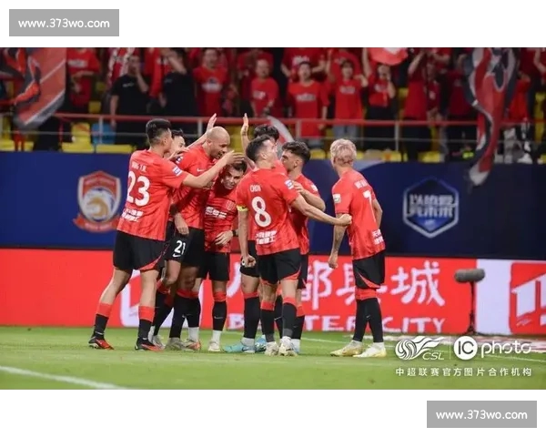 中超联赛最新比分揭晓 热点赛事精彩回顾与分析